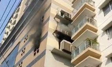 গ্রিন রোডে বহুতল ভবনে আগুন