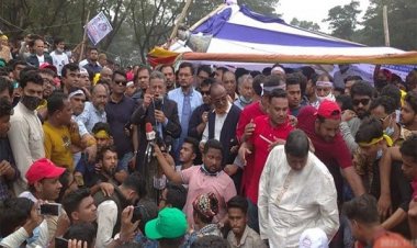 সরকার হঠাতে জনগণ আজ ঐক্যবদ্ধ: খসরু