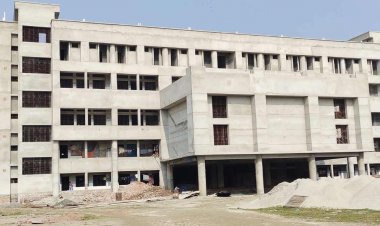 পটুয়াখালী মেডিকেল কলেজে ভোগান্তি