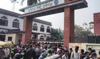 মুন্সিগঞ্জে প্যানেল মেয়রের বিরুদ্ধে অভিযোগ নেওয়ায় ‘থানা ঘেরাও’