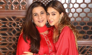  মাকে পেয়ে শুটিং থেকে ছুটি, মন্দির দর্শনে সারা আলি খান