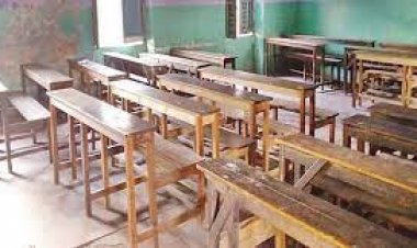 শিক্ষাব্যবস্থায় ফের স্থবিরতা, ধাপে ধাপে বাড়তে পারে ছুটি