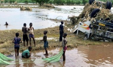 আফ্রিকার তিনটি দেশে ঝড়ে অন্তত ৮০ জনের মৃত্যু