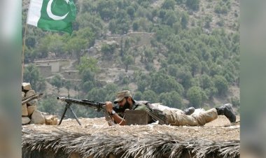 পাকিস্তানে তল্লাশি চৌকিতে হামলা, ১০ সেনা নিহত