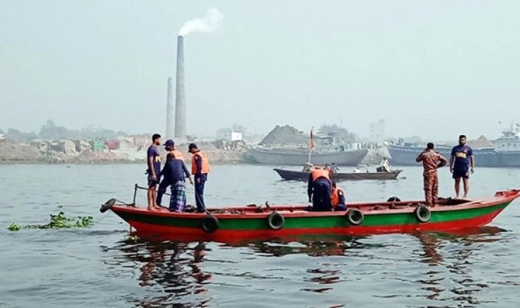 ধলেশ্বরী নদীতে ভেসে উঠলো মা-মেয়েসহ ৪ জনের মরদেহ