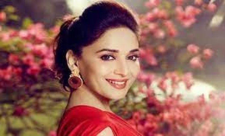  আবারও ফিরছেন মাধুরী