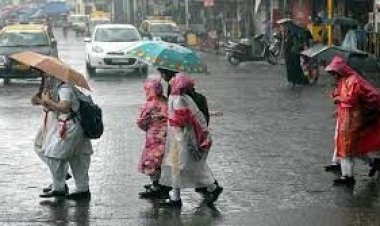 তেঁতুলিয়ায় গুঁড়ি গুঁড়ি বৃষ্টি, জনজীবন বিপর্যস্ত