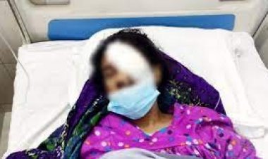 সাভারে চোখে সূতা কাটার চাকু ঢুকিয়ে দিলেন সতিন