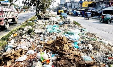 ঢাকা-চট্টগ্রাম মহাসড়ক নয়, যেন ময়লার ভাগাড়