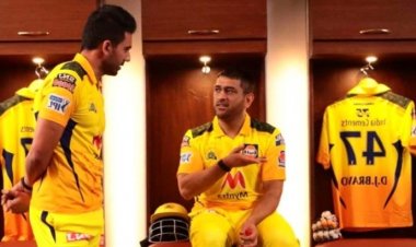 ধোনির এক পরামর্শেই বদলে গেছে চাহারের ক্যারিয়া