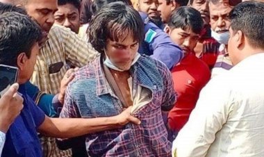 কুষ্টিয়ায় প্রকাশ্যে ভ্যানচালককে ছুরিকাঘাতে হত্যা