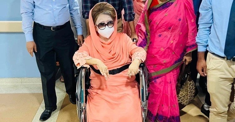 খালেদা জিয়া অসুস্থ, বিদেশে চিকিৎসা খুবই জরুরি : পরিবার