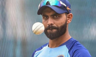  বোলিংয়েও জাদু দেখিয়ে ৪৯ বছর পুরোনো রেকর্ডে জাদেজা