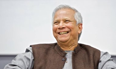 তুরস্কের উস্কুদার ইউনিভার্সিটির 'হাই হিউম্যান ভ্যালুস অ্যাওয়ার্ড' পেলেন ড. ইউনূস