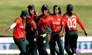 বিশ্বকাপে পাকিস্তানকে হারিয়ে মেয়েদের প্রথম জয়