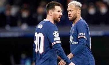 জয়ে ফেরার ম্যাচে দুয়ো শুনলেন মেসি-নেইমাররা