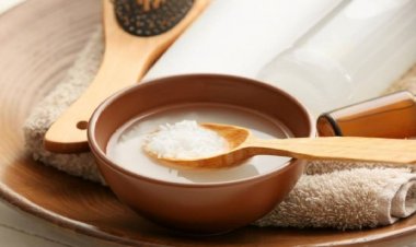 ত্বকের উজ্জ্বলতা ফেরাতে ভাতের মাড় অনন্য