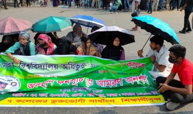 প্রমোশনের দাবিতে আবারও নীলক্ষেতে অবরোধ