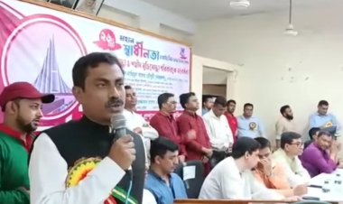 মঞ্চে বসা এমপি নাছিমুলকে রাজাকারের ভাতিজা বললেন উপজেলা চেয়ারম্যান