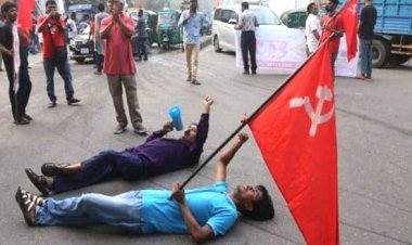 হরতালের সমর্থনে শুয়ে সড়ক অবরোধ