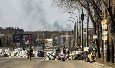 ইউক্রেন রুশদের হটিয়ে দিল আরেকটি গুরুত্বপূর্ণ শহর থেকে