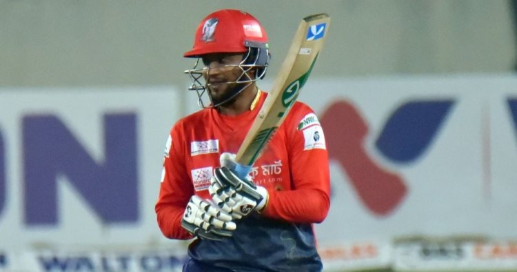 বস্তি বিলিয়ে যাওয়া সাকিব, ‘বাংলাদেশ দল’ হয়ে ফিরুন