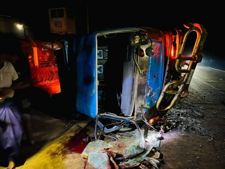 কক্সবাজারে ট্রাক-সিএনজি সংঘর্ষে নিহত ৪