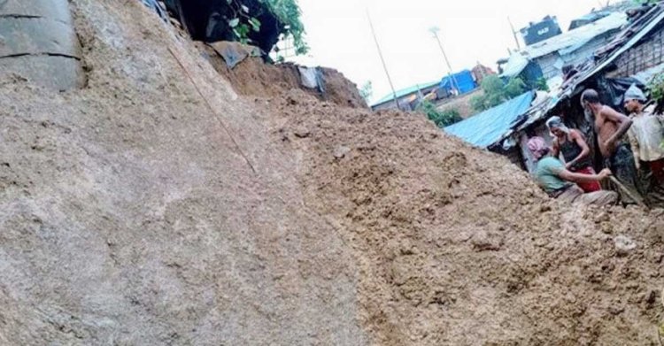 টিলার গর্তে মাটিচাপায় ৩ শিশুর মৃত্যু