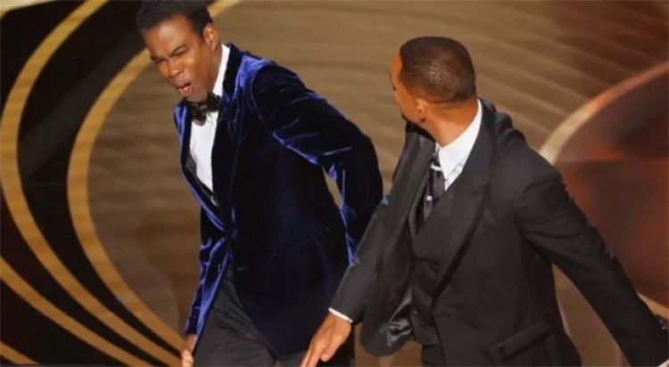  অস্কারের মঞ্চে ক্রিস রককে চড় মারলেন উইল স্মিথ