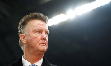  ক্যানসারে আক্রান্ত ডাচ কোচ লুইস ফন গাল