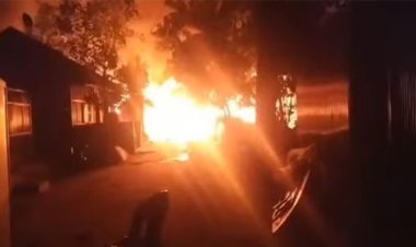 সোনাইমুড়ীতে অগ্নিকাণ্ডে ৭টি বসতঘর পুড়ে ছাই