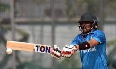  আউট হয়ে মাঠকর্মীদের ওপর মেজাজ হারালেন মাহমুদউল্লাহ