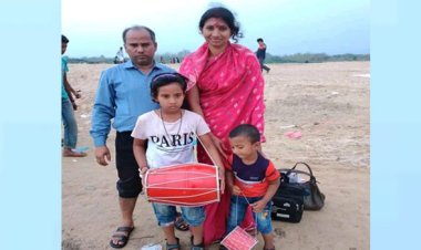 ঝড়ে ঝুলে পড়া বিদ্যুতের তারে আটকে মা-ছেলের মর্মান্তিক মৃত্যু