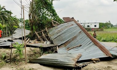 ঝড়ে উড়ে গেছে ঘর-বাড়ি, ২০০ পরিবারের মানবেতর জীবনযাপন