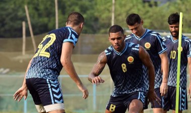 ইনজুরির জন্য কমলাপুরকে দায়ী করছেন আবাহনী কোচ