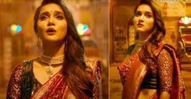 নীলকুঠিতে গিয়ে কাঁদছেন মিথিলা