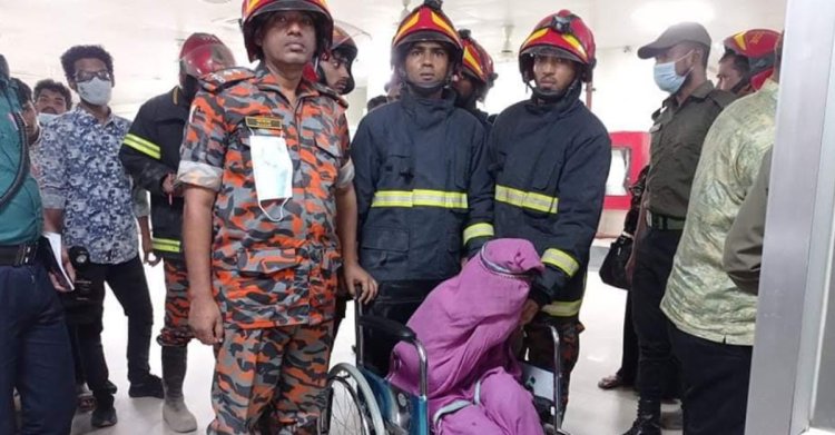 চট্টগ্রামে খাল থেকে নারীকে উদ্ধার