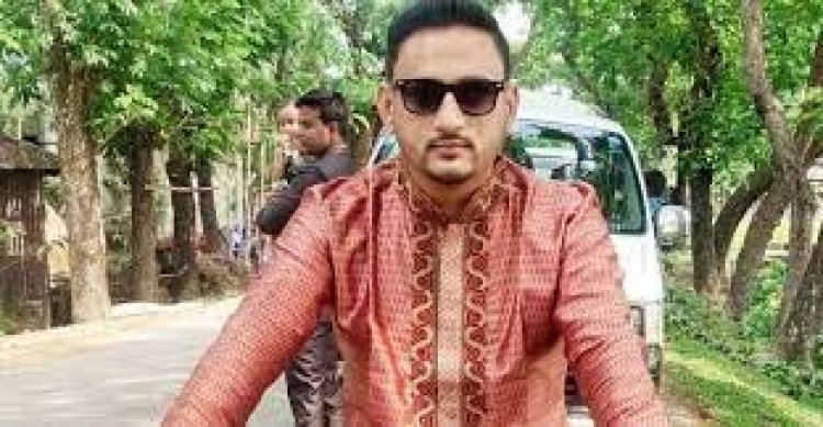 বাবাকে বাড়িতে রেখে দোকানে ফেরার পথে ছাত্রদল নেতা নিহত