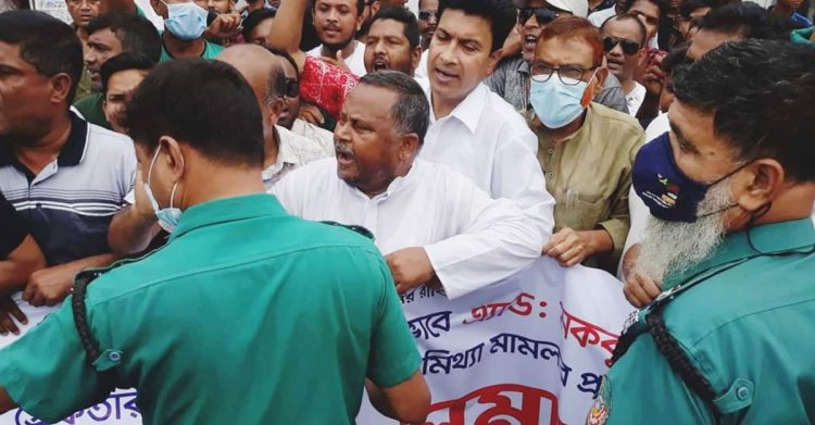 রংপুরে বিএনপির বিক্ষোভ সমাবেশে পুলিশের বাধা