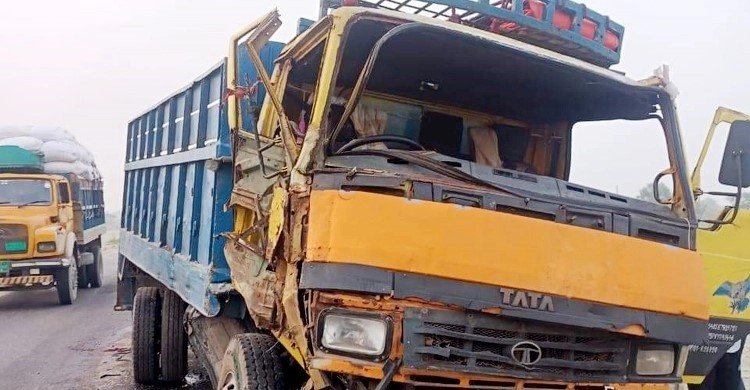 ধান কেটে বাড়ি ফেরার পথে নারায়ণগঞ্জে তিন শ্রমিক নিহত