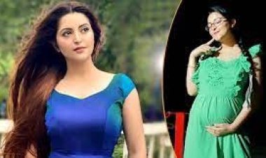 বেবি বাম্পসহ দেখা দিলেন পরীমণি