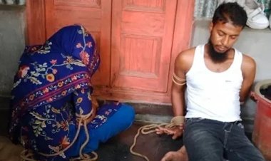 আপত্তিকর অবস্থায় মা ও পরকীয়া প্রেমিককে ধরে পুলিশে দিলো মেয়ে