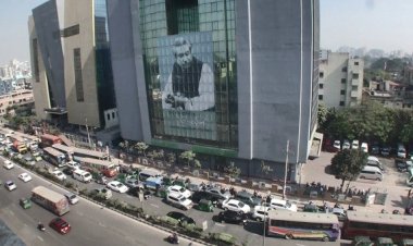 বিজিএমইএ ভবন ভাঙা গেলে সেতু ভবন কেন না, প্রশ্ন মেয়র আতিকের