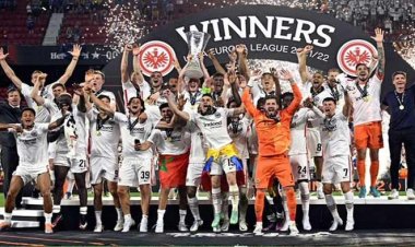  ৪২ বছরের আক্ষেপ ঘুচিয়ে চ্যাম্পিয়ন ফ্রাঙ্কফুর্ট