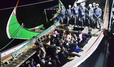 সমুদ্রপথে মালয়েশিয়া যাওয়ার সময় ৩৩ রোহিঙ্গা উদ্ধার