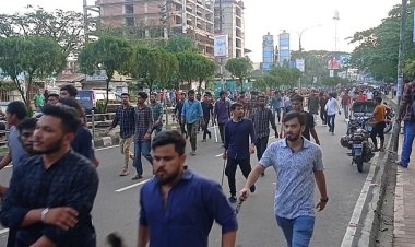 ছাত্রলীগ-ছাত্রদলের পাল্টাপাল্টি ধাওয়া : পাইপ-রড নিয়ে মহড়ায় ছাত্রলীগ