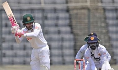  মুশফিকের বীরত্বে ৩৬৫ বাংলাদেশের