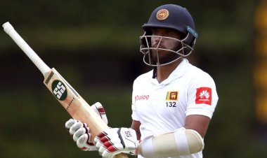  হাসপাতাল থেকে মাঠে ফিরেছেন কুশল মেন্ডিস