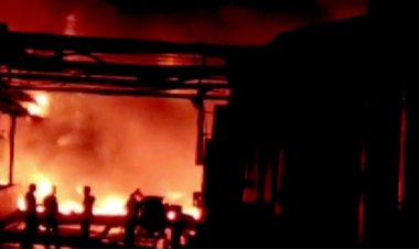 অন্ধ্রপ্রদেশে মন্ত্রীর বাড়িতে আগুন ধরিয়ে দিল উত্তেজিত জনতা, আহত ২০ পুলিশকর্মী