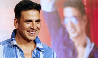  মধ্যপ্রদেশের দুঃস্থ শিশুদের পাশে অক্ষয়